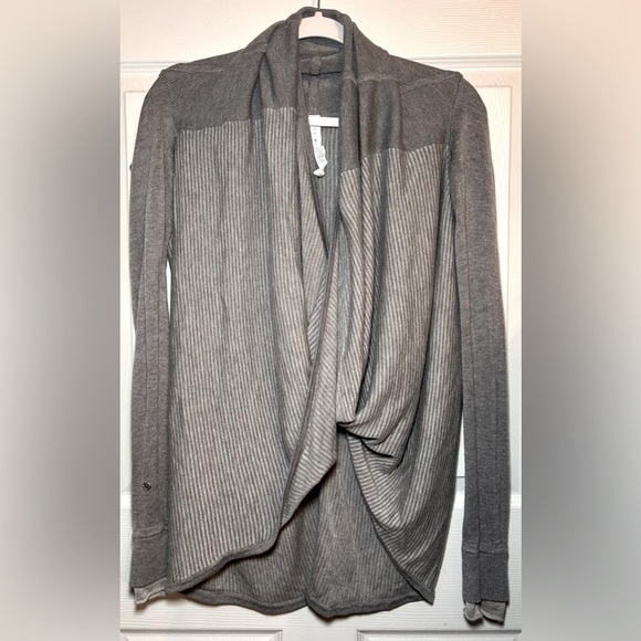 🍋Lululemon Iconic Sweater Wrap- Heathered Medium Grey/Light Grey Size 6 - Picture 2 of 6